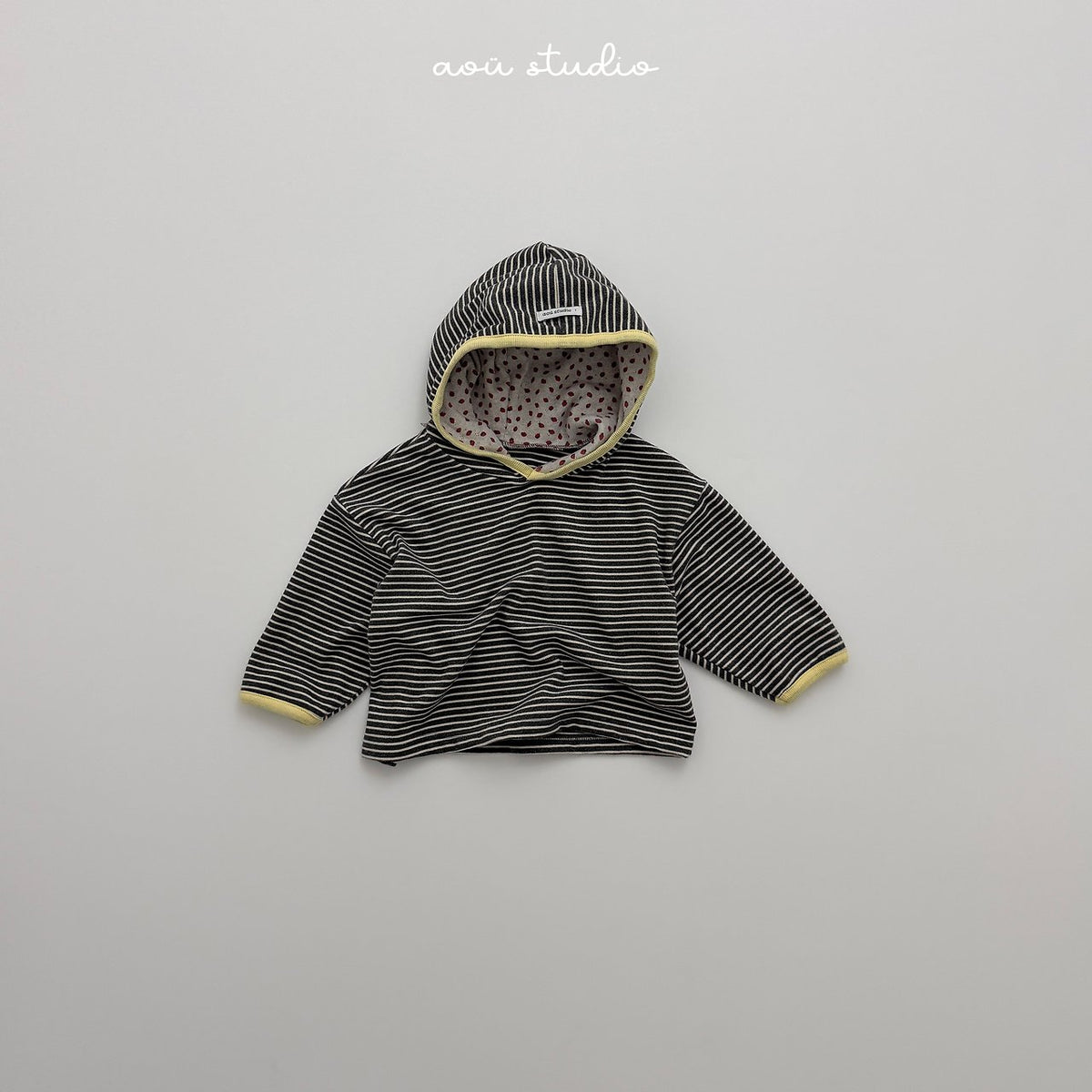 [PRE-ORDER] Strawberry Hoodie T-Shirts