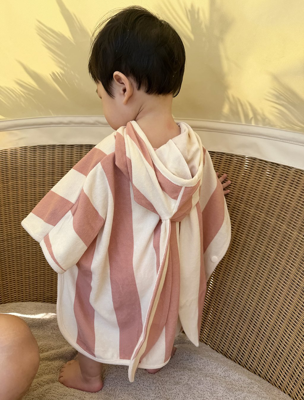 [PRE-ORDER] Animal Beach Poncho