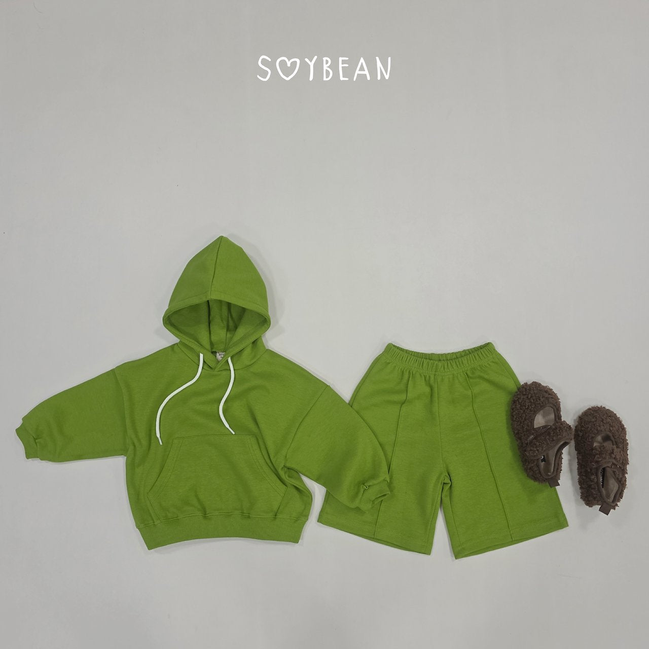 [PRE-ORDER] Hoodie Top Bermuda Pants Set