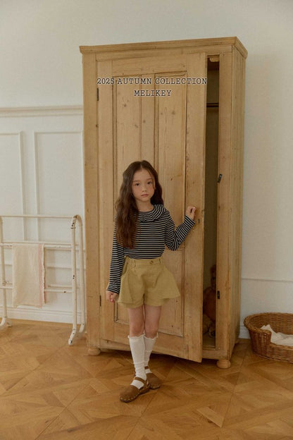 [PRE-ORDER] Lila Line Shorts