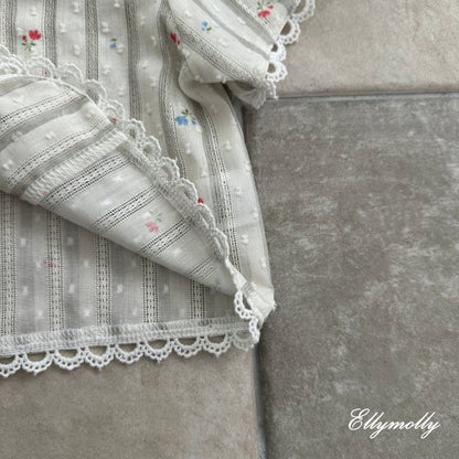 [PRE-ORDER] Curling Vintage Blouse