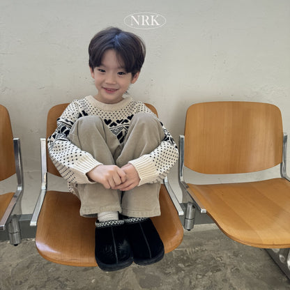 [PRE-ORDER] Heart Sweater Top