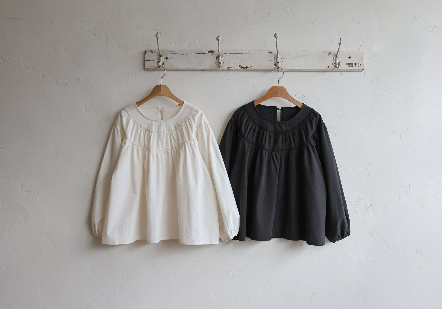 [PRE-ORDER] Devon Blouse (Mom Couple)