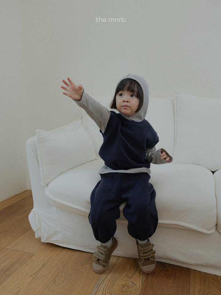 [PRE-ORDER] Little Hoodie T-Shirts