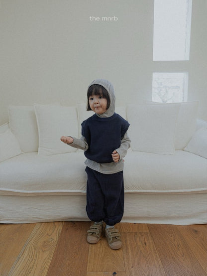 [PRE-ORDER] Little Hoodie T-Shirts