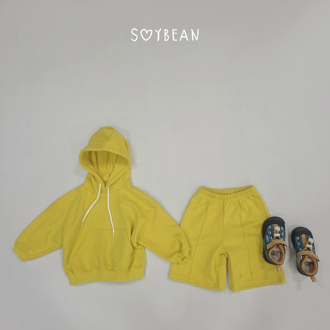 [PRE-ORDER] Hoodie Top Bermuda Pants Set