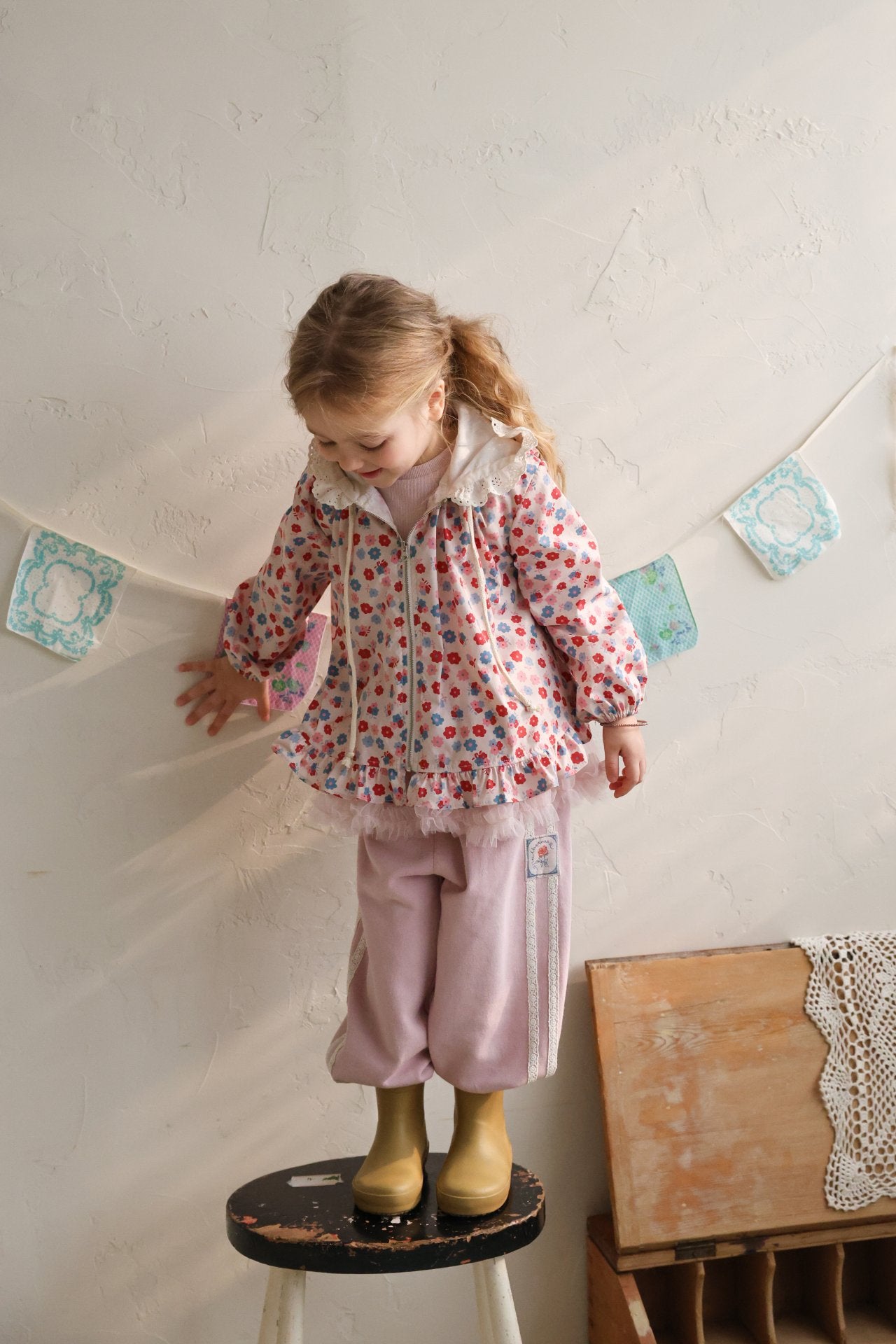 [PRE-ORDER] Pumpy Windbreaker