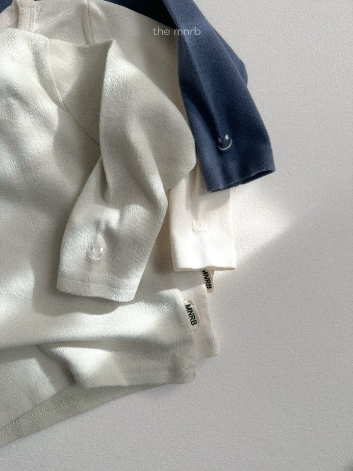 [PRE-ORDER] Smile T-Shirts