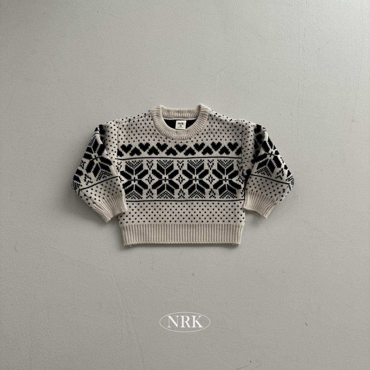 [PRE-ORDER] Heart Sweater Top