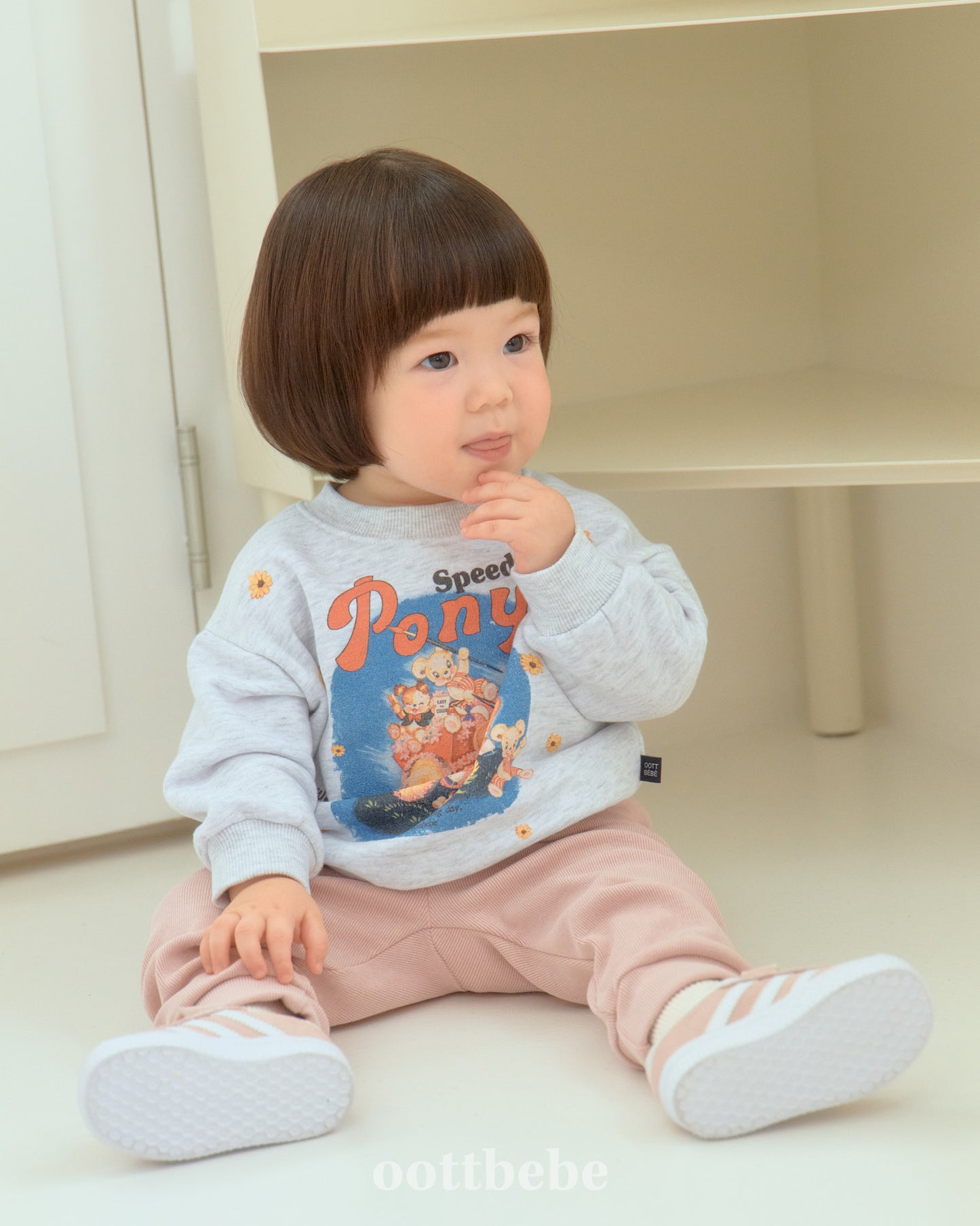 [PRE-ORDER] Pony Sweatshirts (Mom&Dad Couple)