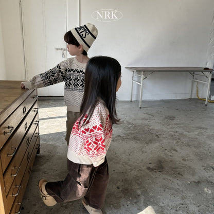 [PRE-ORDER] Heart Sweater Top