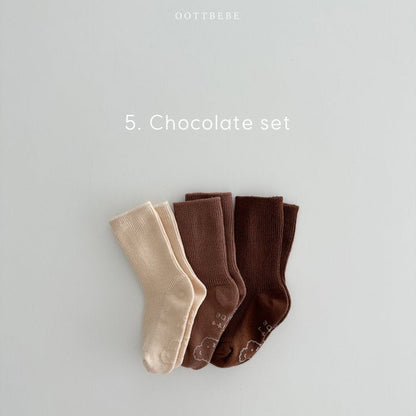 [PRE-ORDER] Rainbow Socks Set