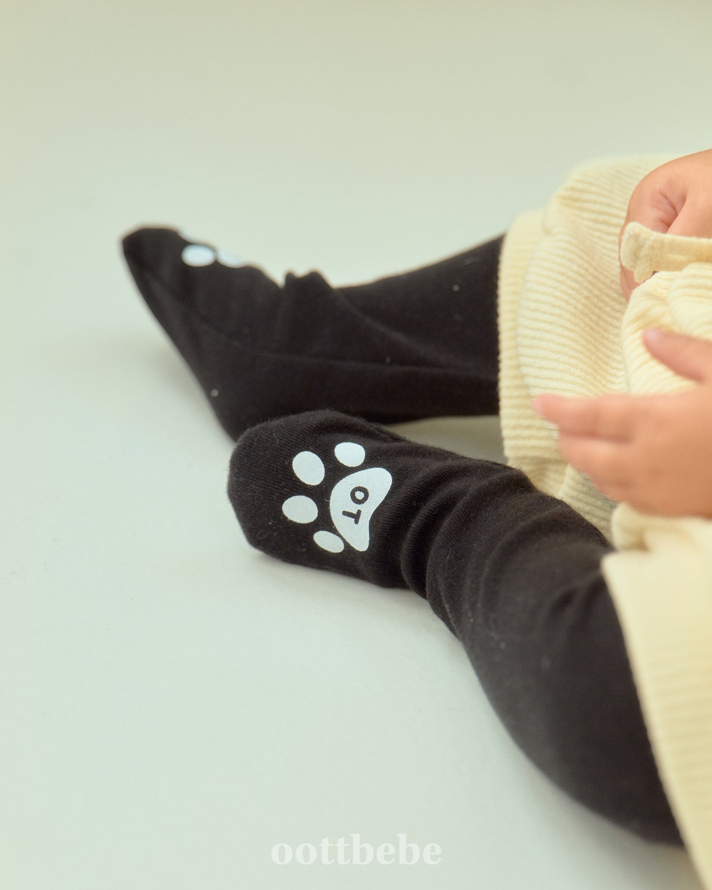 [PRE-ORDER] Petit Foot Leggings