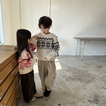 [PRE-ORDER] Heart Sweater Top