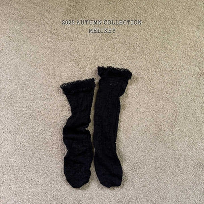 [PRE-ORDER] Awesome Lace Socks
