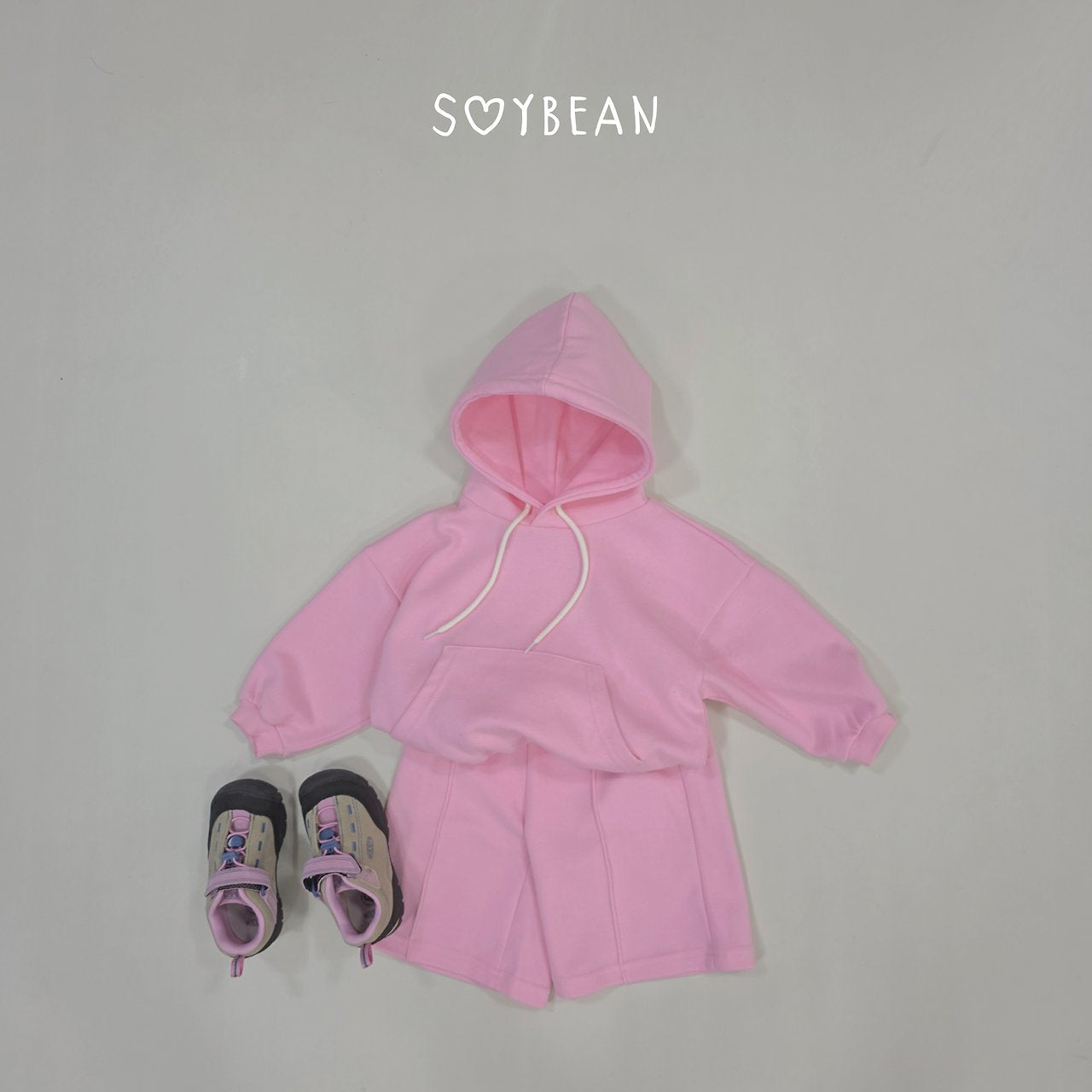 [PRE-ORDER] Hoodie Top Bermuda Pants Set