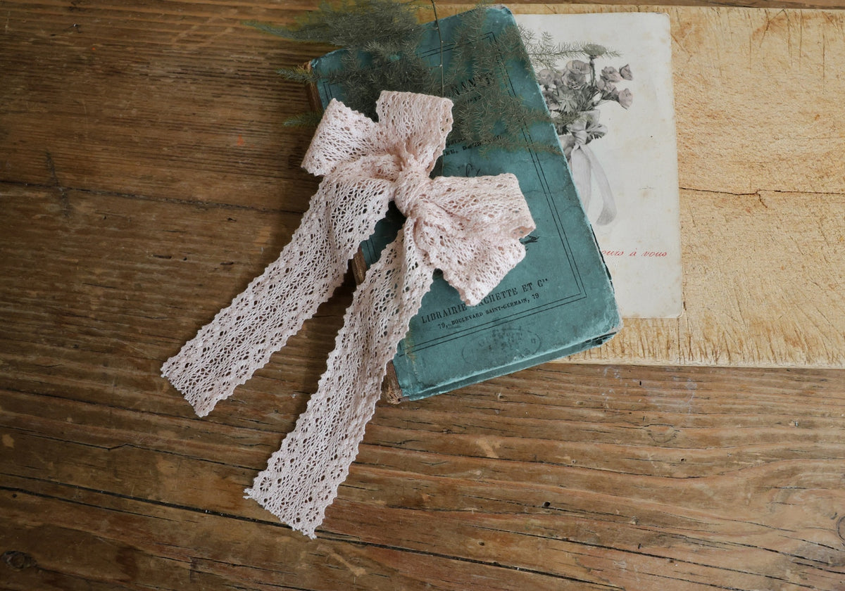 [PRE-ORDER] Sable Lace Hair Pin
