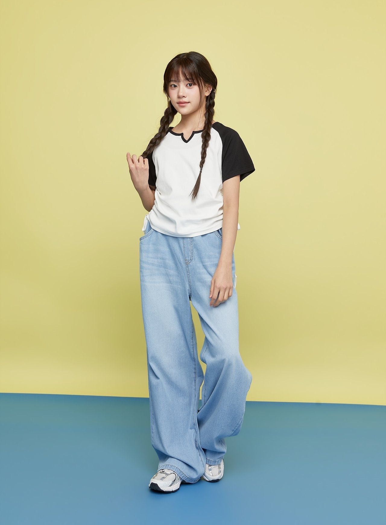 [PRE-ORDER] V Shirring T-Shirts