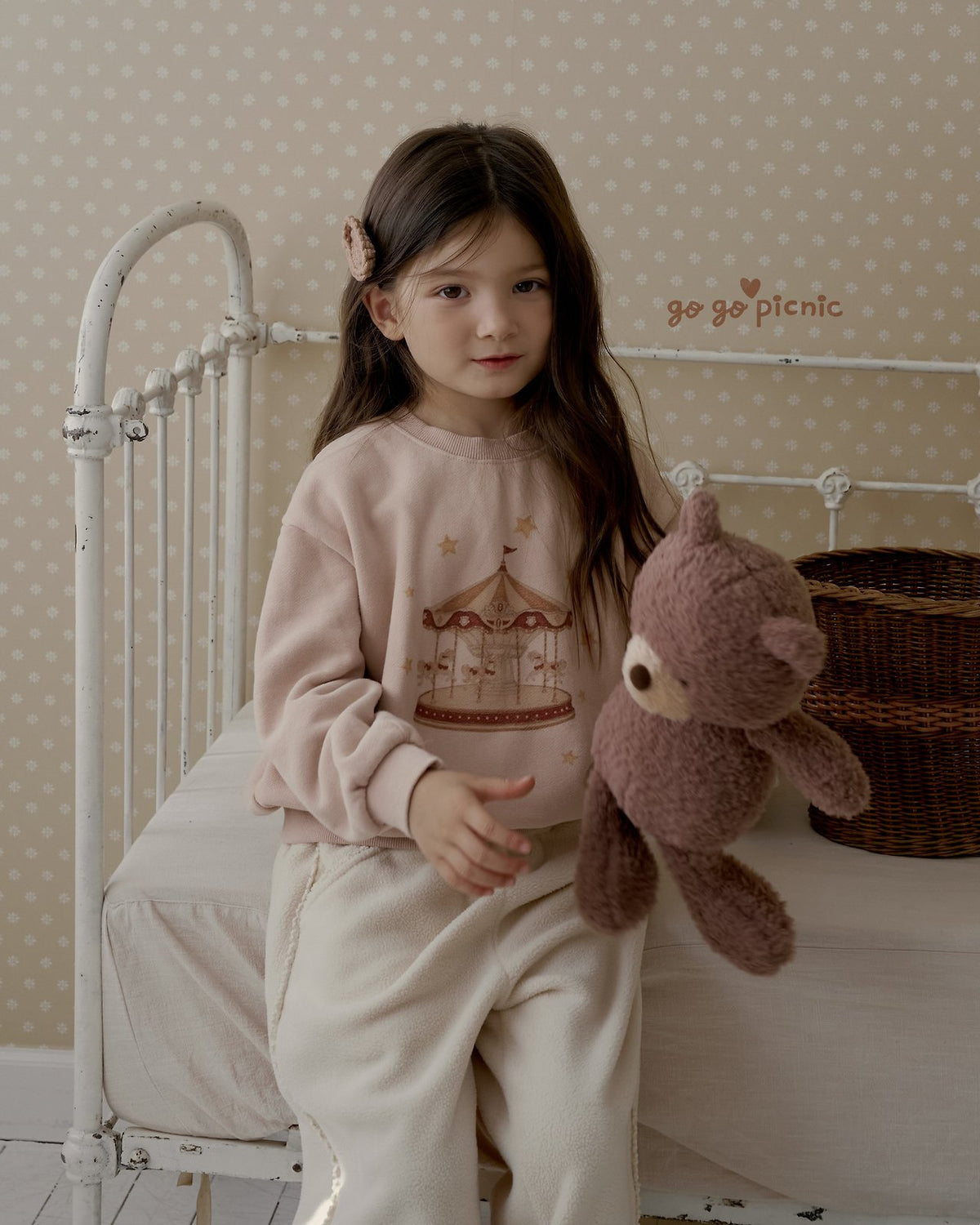 [PRE-ORDER] Circus Sweatshirts