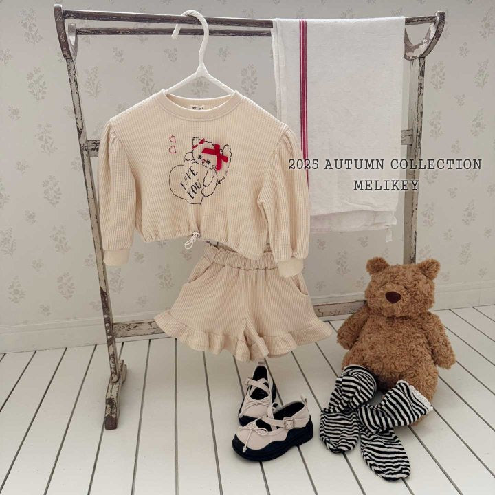 [PRE-ORDER] Eyelet Stripe Socks