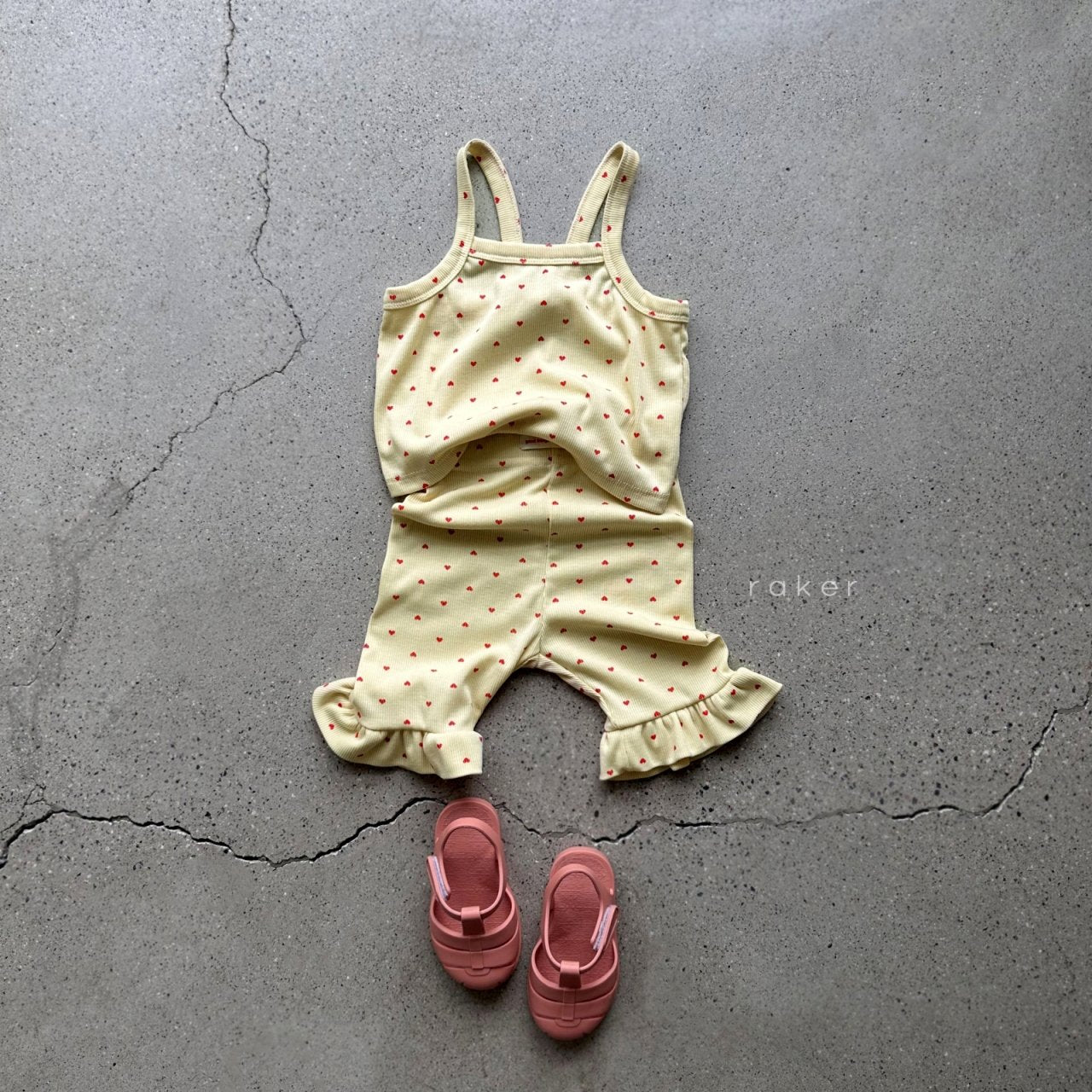[PRE-ORDER] Heart Frill Leggings