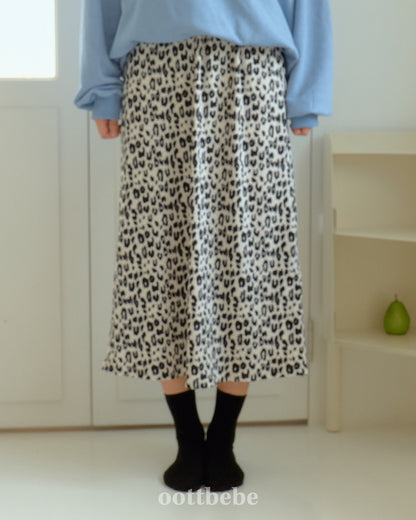 [PRE-ORDER] Leopard Mom Skirts