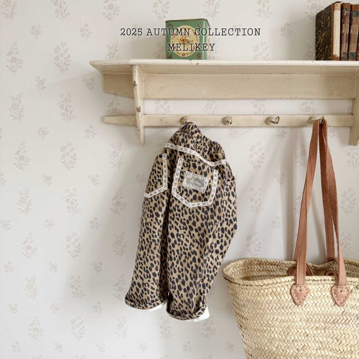 [PRE-ORDER] Leopard Lace Pants