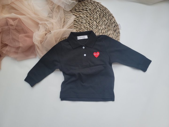 [PRE-ORDER] Heart Collar T-Shirts