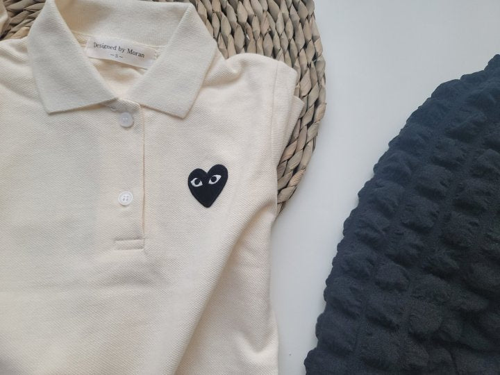 [PRE-ORDER] Heart Collar T-Shirts