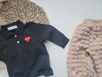 [PRE-ORDER] Heart Collar T-Shirts