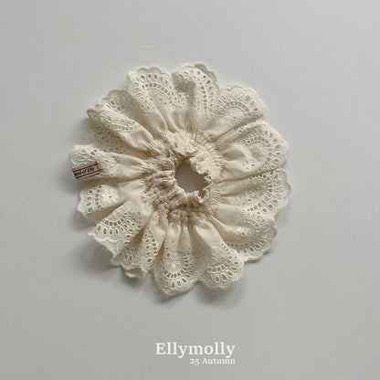 [PRE-ORDER] Flower Scrunchie