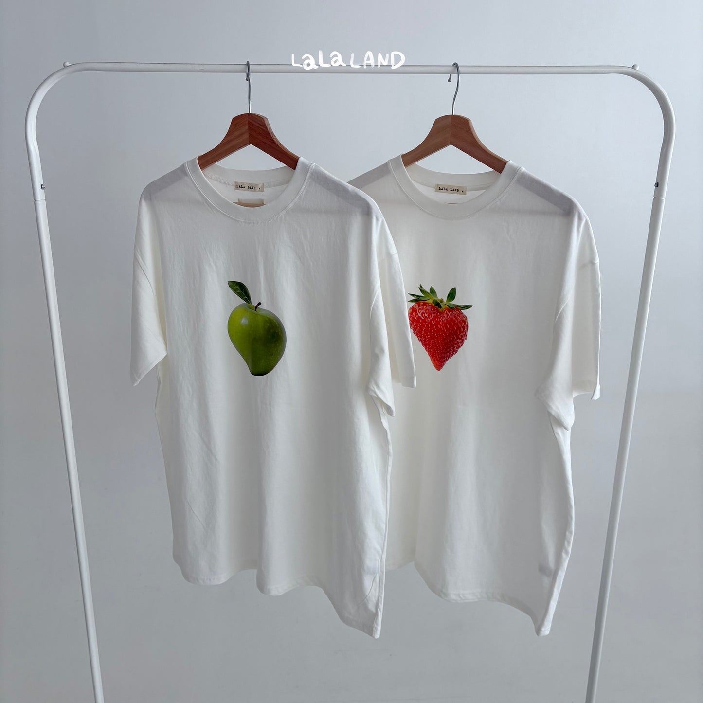 [PRE-ORDER] Berry Apple T-Shirts (Mom & Dad Couple)