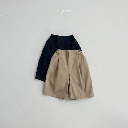 [PRE-ORDER] Cotton Pin-Tuck Bermuda Pants