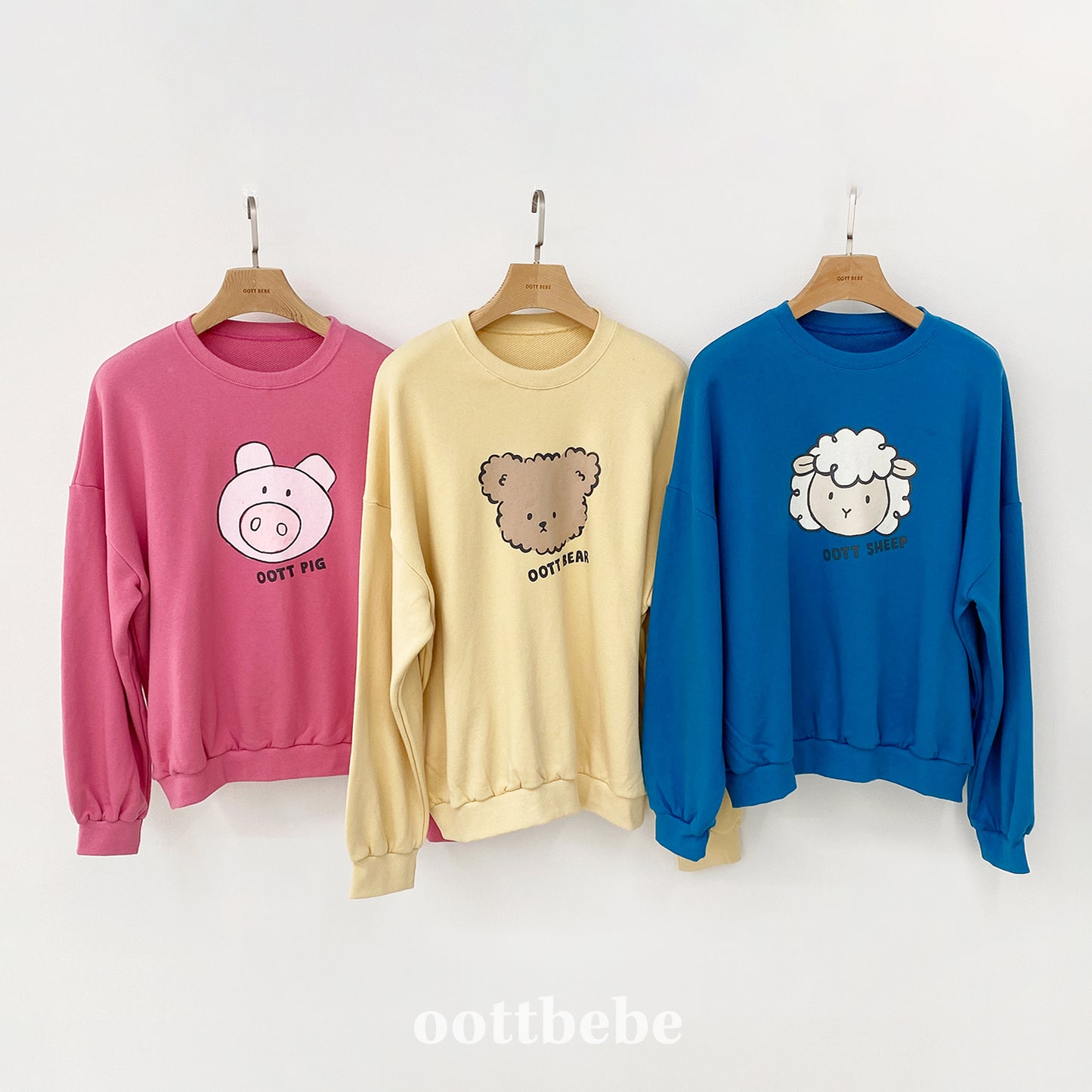 [PRE-ORDER] Friends Sweatshirts (Mom Couple)