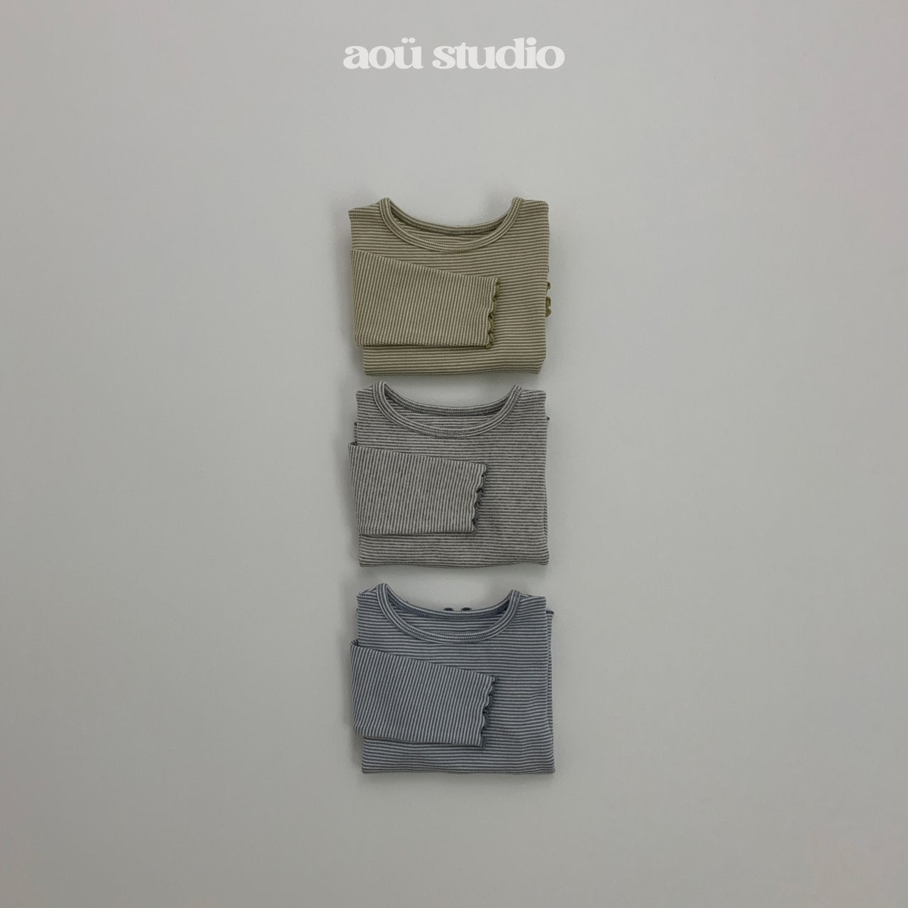 [PRE-ORDER] Joy Wavy T-Shirts