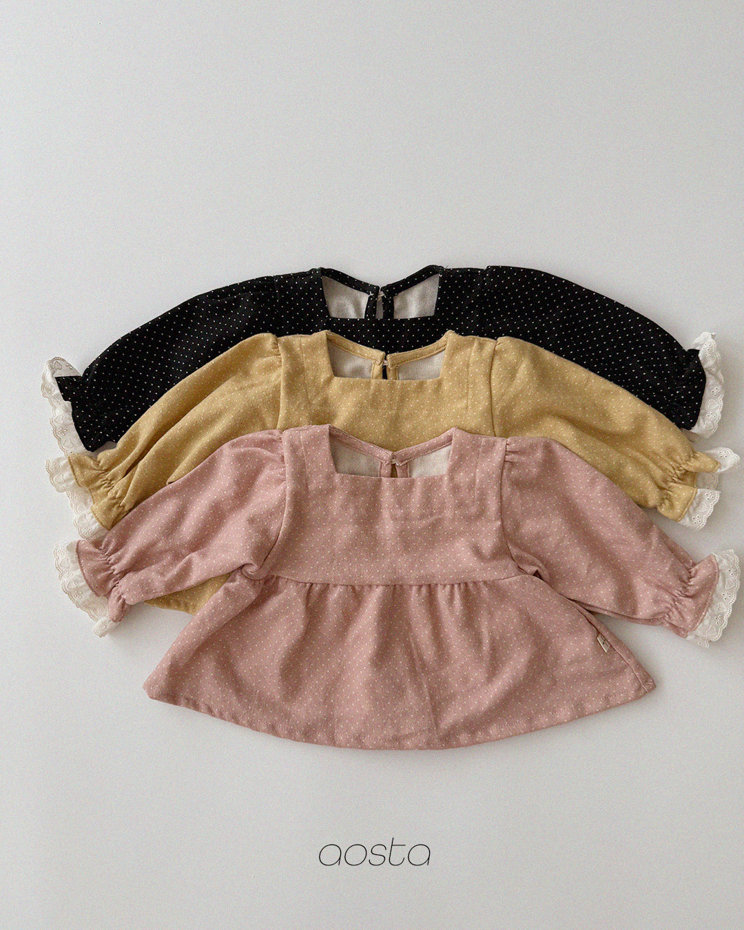 [PRE-ORDER] Milk Dot Blouse