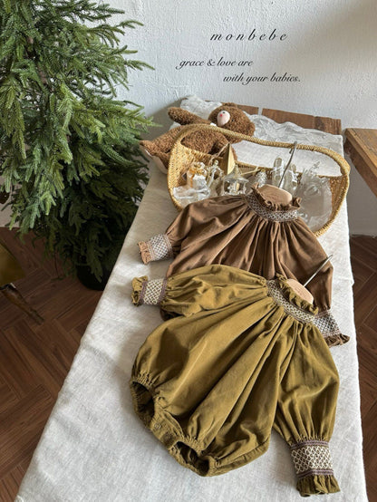 [PRE-ORDER] Charlotte Smocking Body Suit