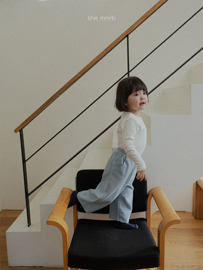 [PRE-ORDER] Smile T-Shirts