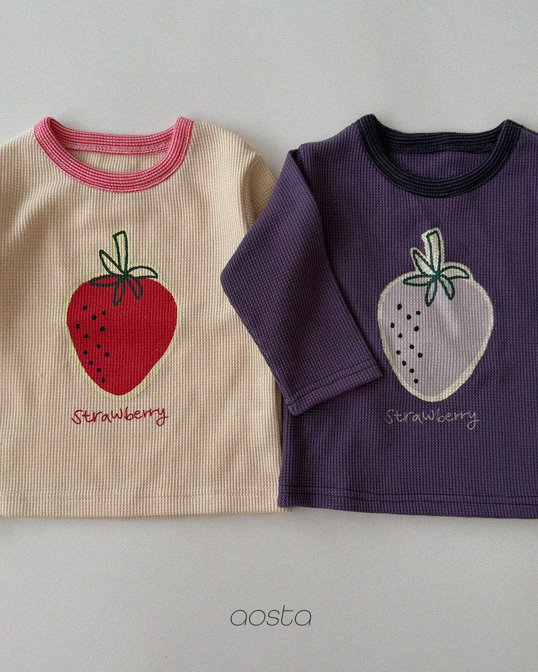 [PRE-ORDER] Strawberry T-Shirts
