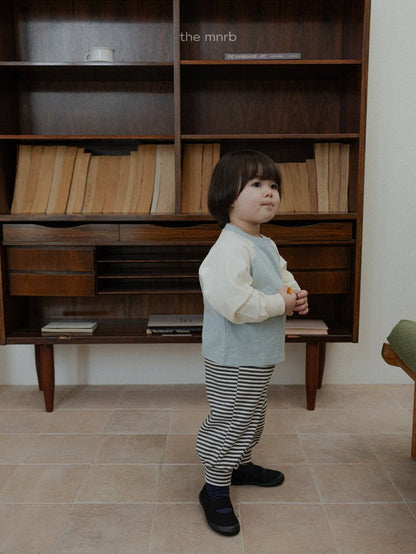 [PRE-ORDER] Cozy Raglan T-Shirts