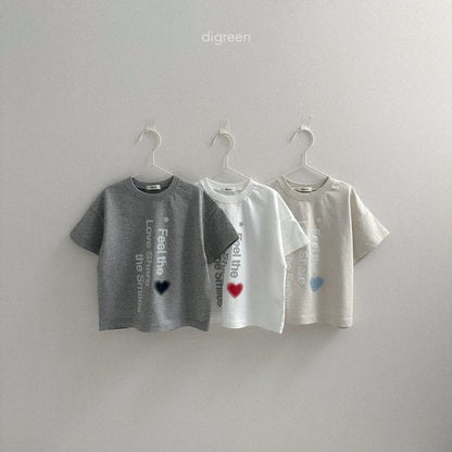 [PRE-ORDER] Love Share T-Shirts