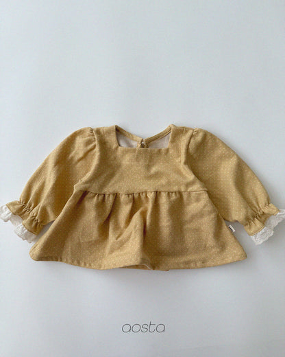 [PRE-ORDER] Milk Dot Blouse