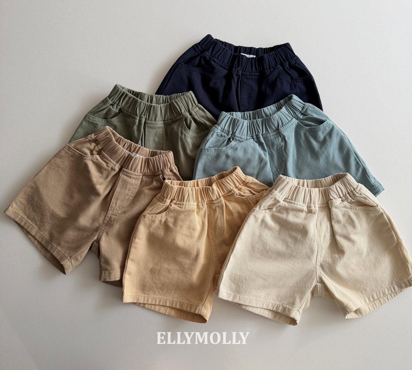 [PRE-ORDER] Day Fit Shorts