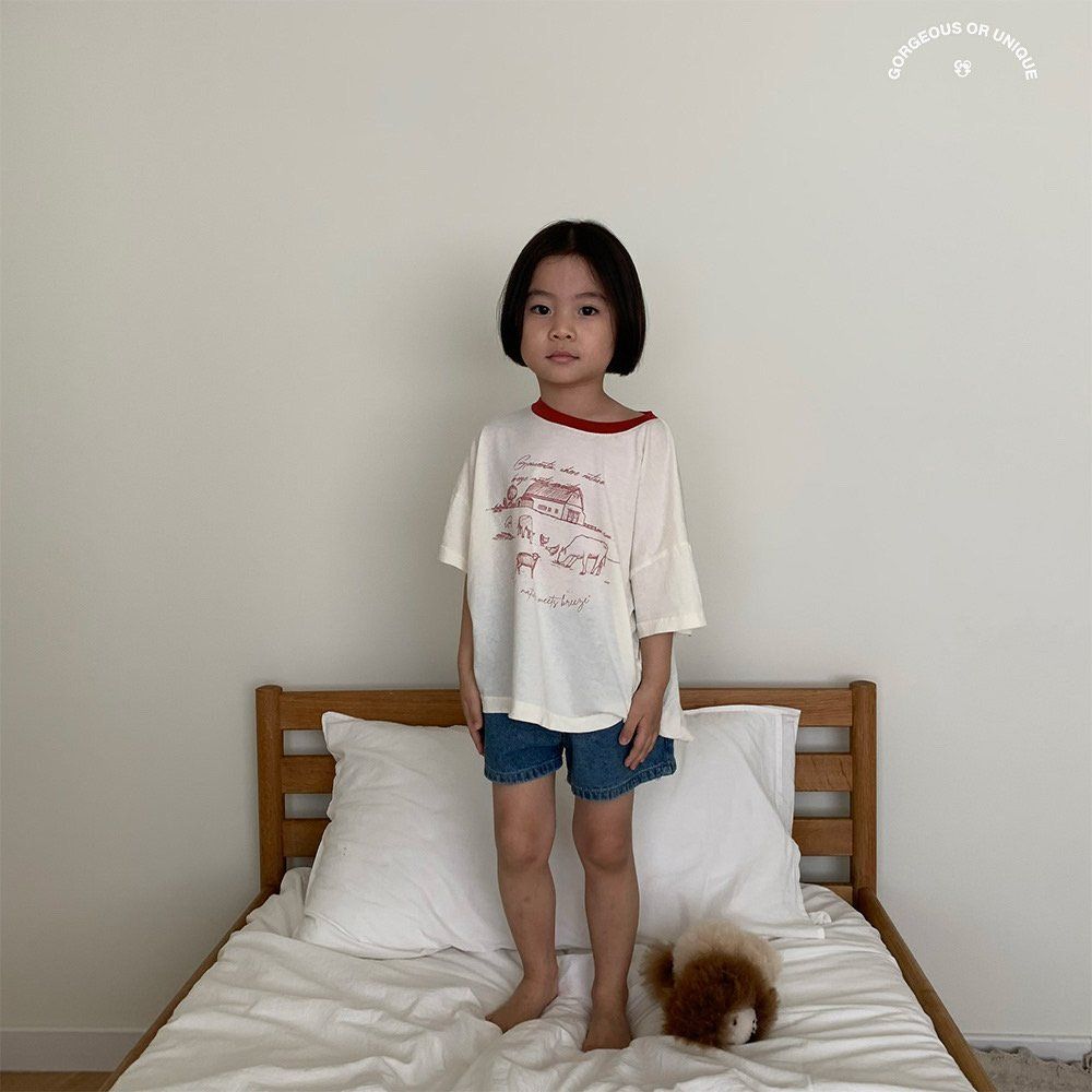 [PRE-ORDER] Farm T-Shirts (Mom Couple)