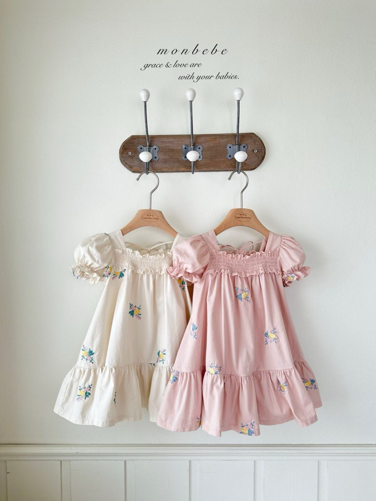 [PRE-ORDER] Latte Embroidery Dress (Mom Couple)