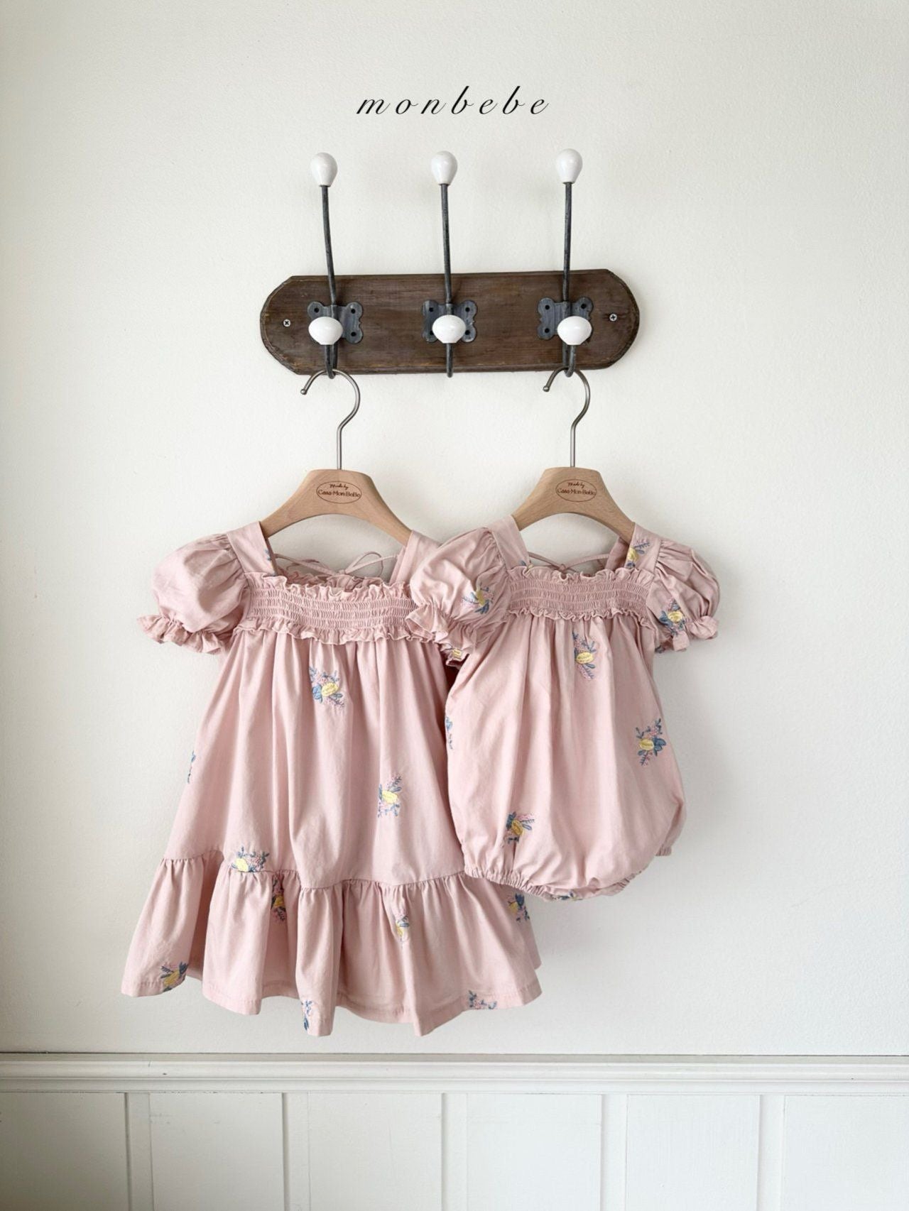 [PRE-ORDER] Latte Embroidery Dress (Mom Couple)