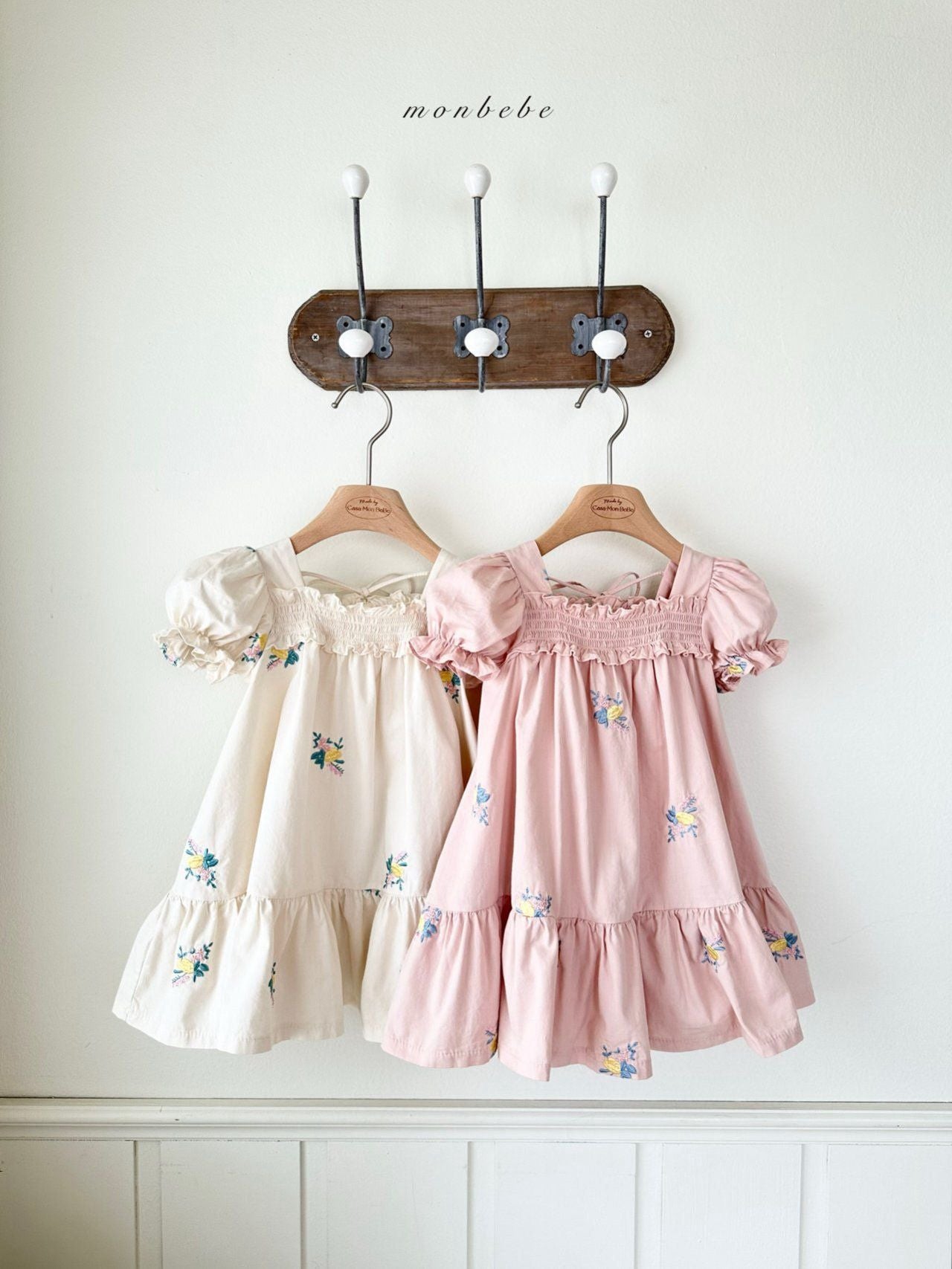 [PRE-ORDER] Latte Embroidery Dress (Mom Couple)