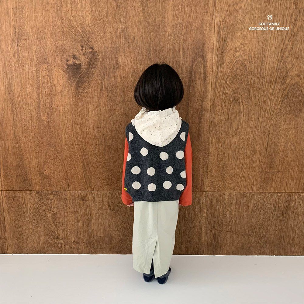 [PRE-ORDER] Dot Vest (Mom Couple)