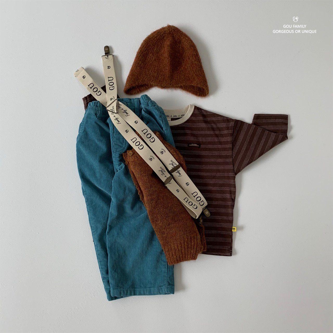 [PRE-ORDER] Soft Sweater Cardigan (Mom Couple)