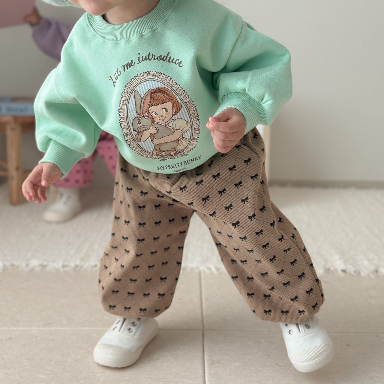 [PRE-ORDER] Girl Sweatshirts